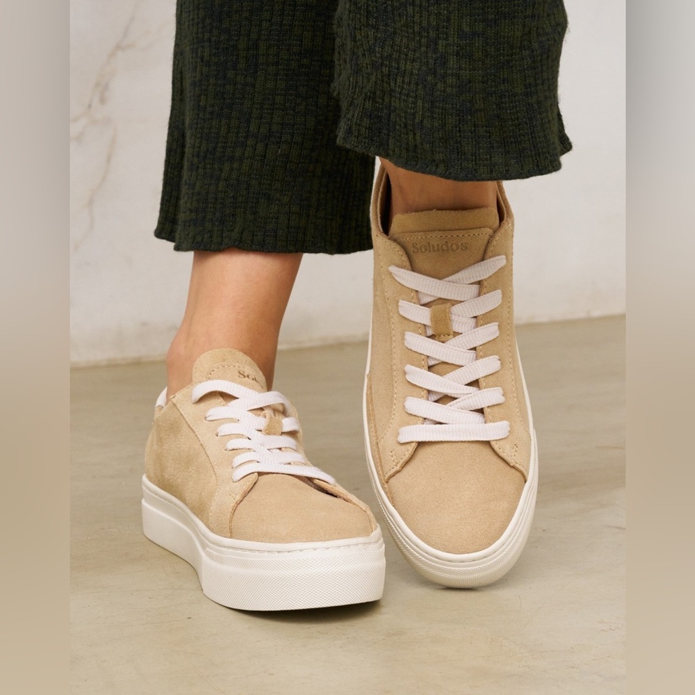 NWT NIB Soludos Women’s Ibiza Platform Sneaker in Sand Tan Suede & White Rubber
